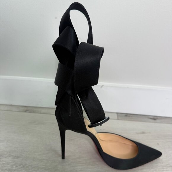 Christian Louboutin Crepe Satin Raissa 100 Ankle Strap Pumps 37.5 Black US 7 - Picture 2 of 9